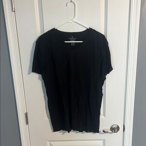 USED AEO Black V-Neck Men’s Large T-Shirt